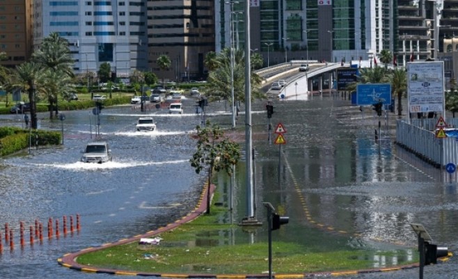 الجزيرة العربية تشهد أمطار غزيرة استثنائية